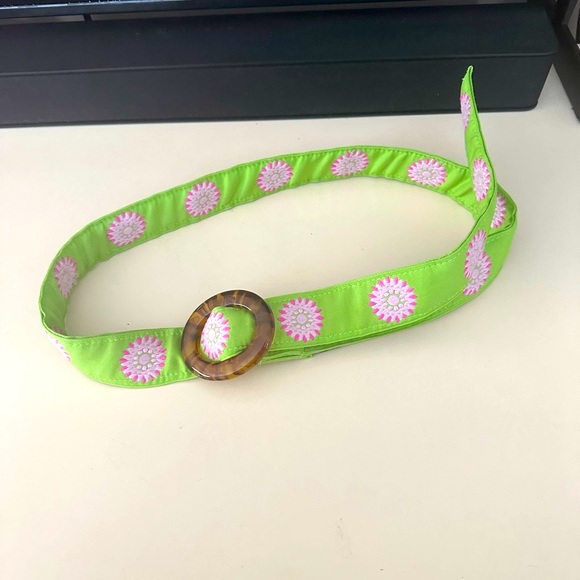 Top it Off Preppy Embroidered Belt Tortoiseshell Buckle Green Pink Floral L main image 6
